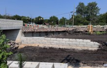 Block retaining wall